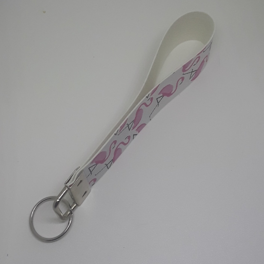 Flamingo pattern wristlet keychain - Picture 2 of 5
